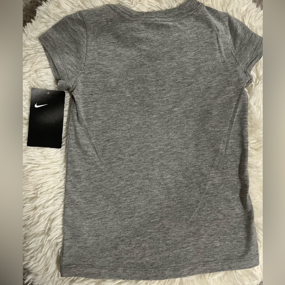 NWT Nike Girl's T-Shirt (sz 6) - New Kids - Picture 7 of 8